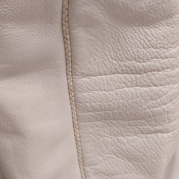 Fendi Spy Bag in White Leather - Picture 4 of 14